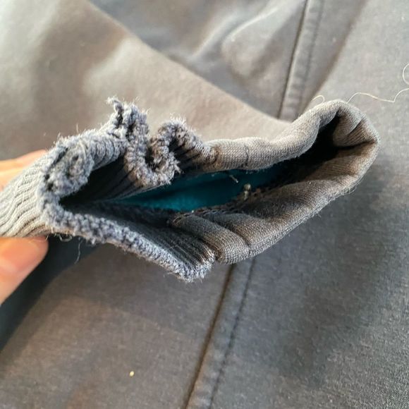 🍁50% Off Sale 🍁 Bench Zip Up - Picture 5 of 8